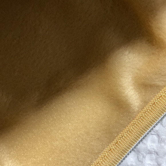 CoolBell Small Zippered Padded Laptop Tablet iPad Case-Red & Pink Roses Floral. - Picture 7 of 10